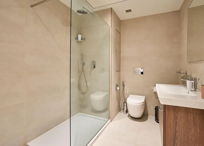 14th Floor Seaview Luxury